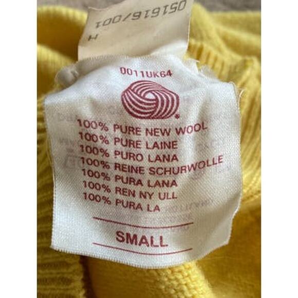 90s LYLE & SCOTT Yellow V-Neck 100% Wool Scottish Oversized Sweater - Picture 7 of 14